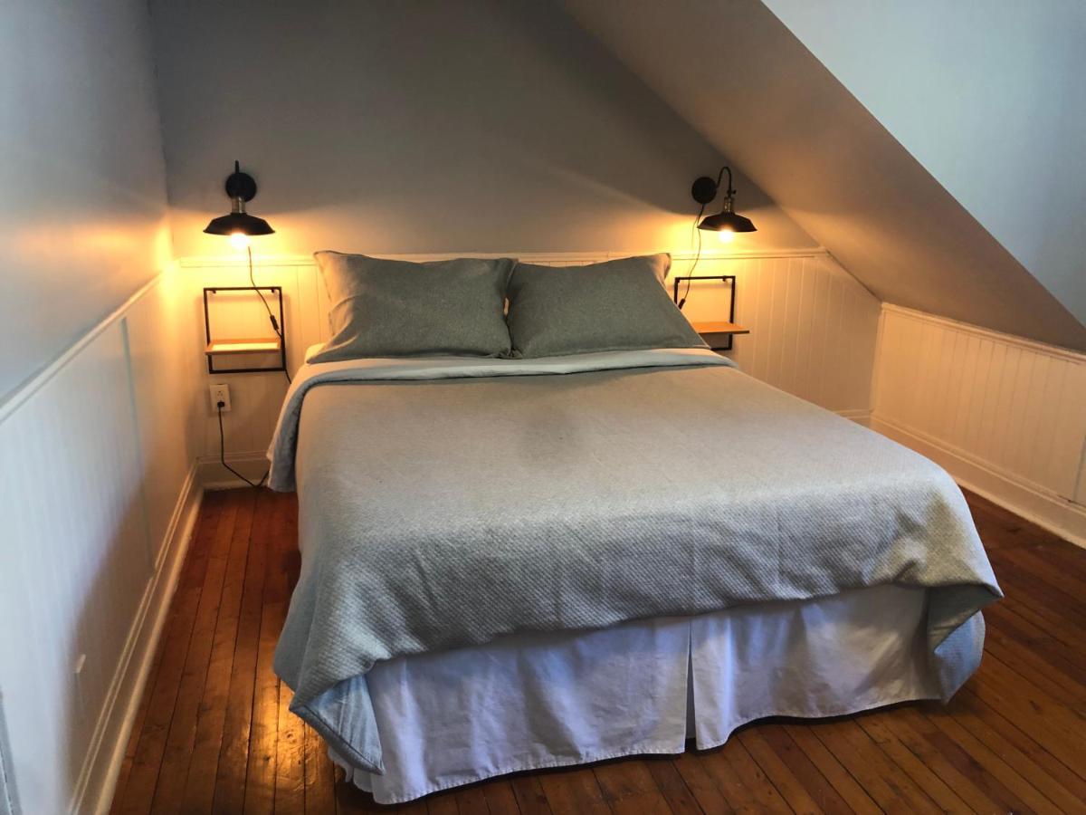 Bed and Breakfast Auberge La Maison Bellemare Saint-Jean-des Piles Exterior foto